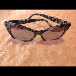 Bebe Black and White Eye frame is bold, and Sexy!!